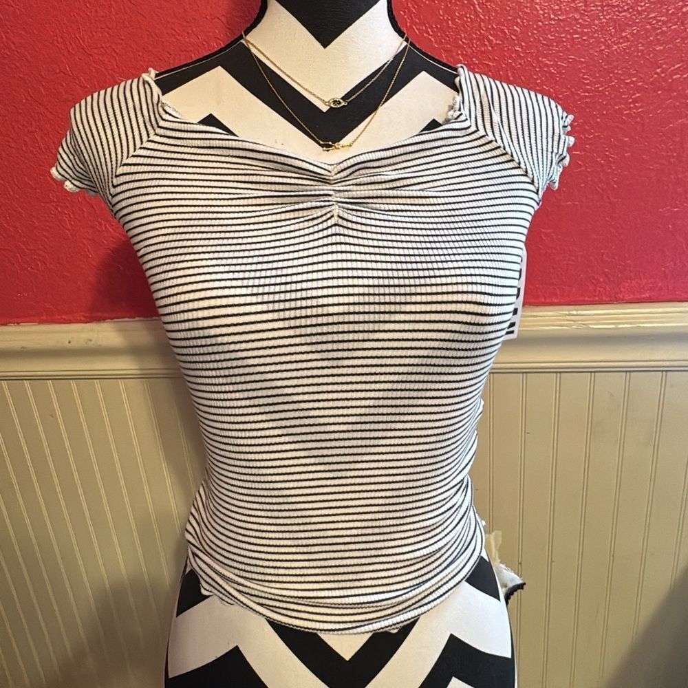 Urban outfitters BGD Michelle striped off the shoulder top size small - Picture 2 of 8